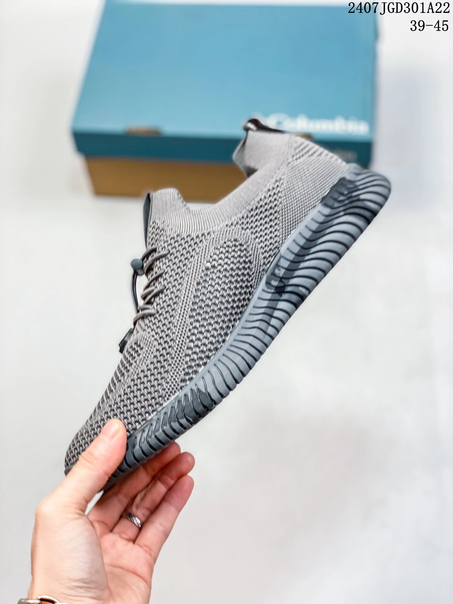 Summer Mesh Hiking Sneakers Charcoal Grey - Gallery Image 3 - Detailed View