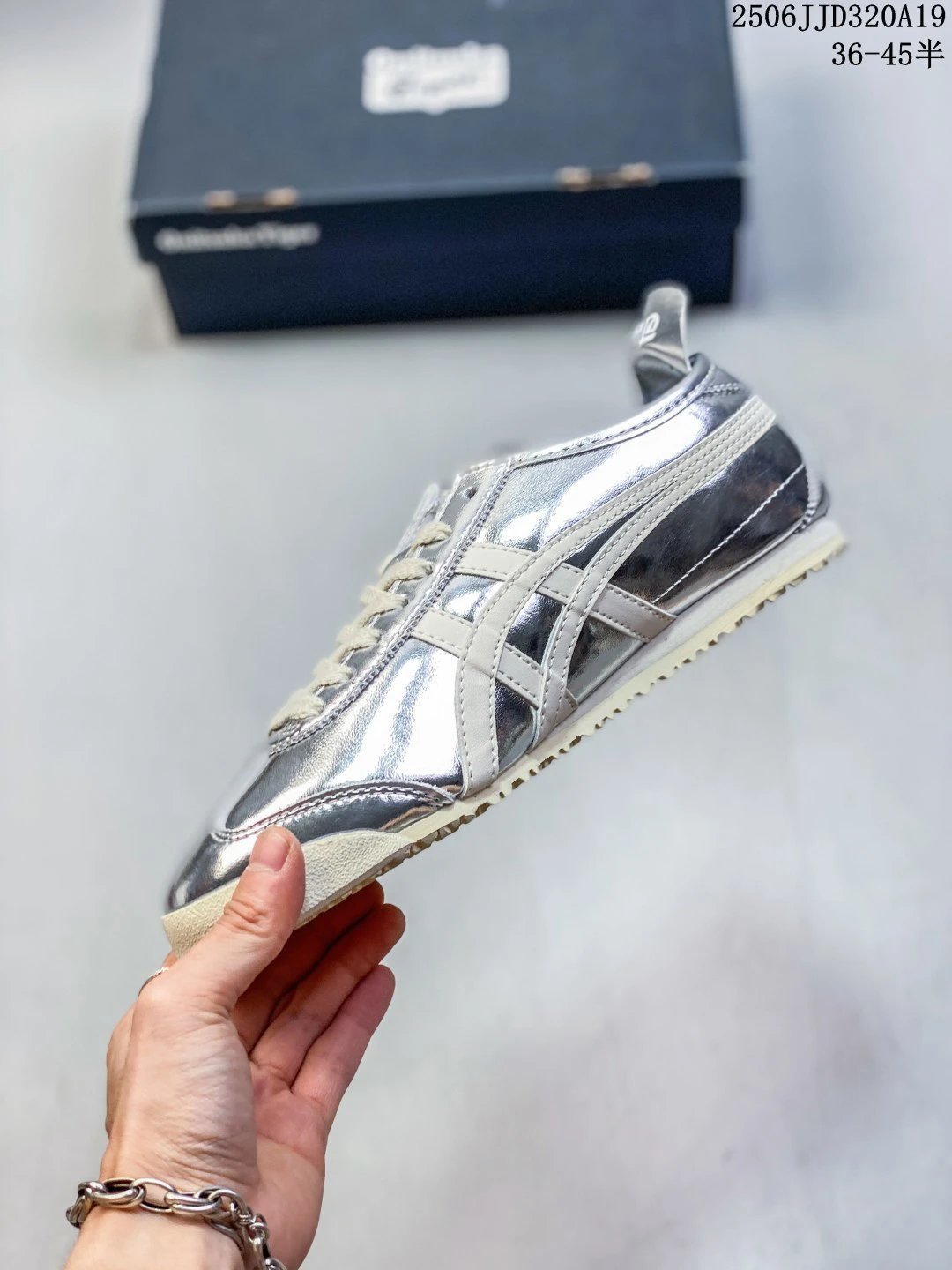 Onitsuka Tiger MEXICO 66 Slip-On Sneakers Silver Grey - Gallery Image 3 - Detailed View