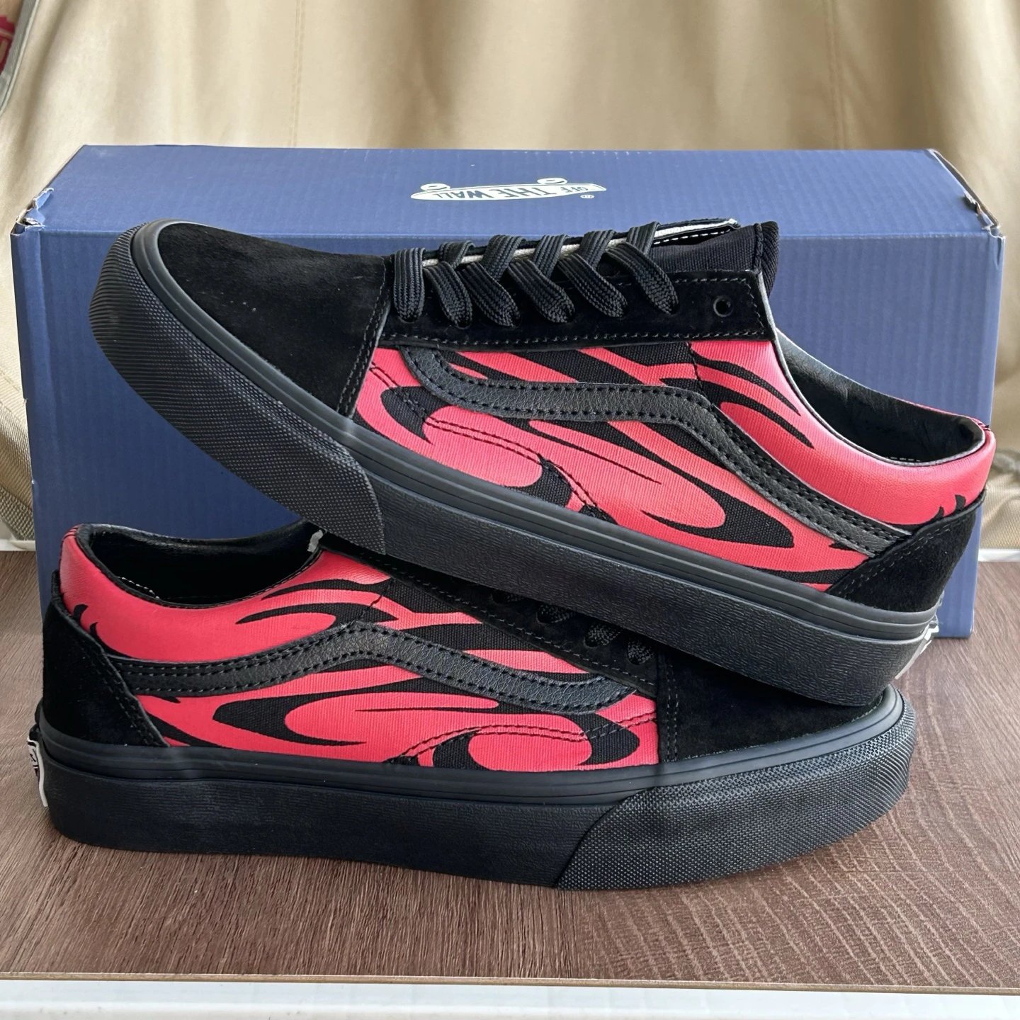 Low Top Skate Shoes Flame Black Crimson - Gallery Image 2 - Detailed View