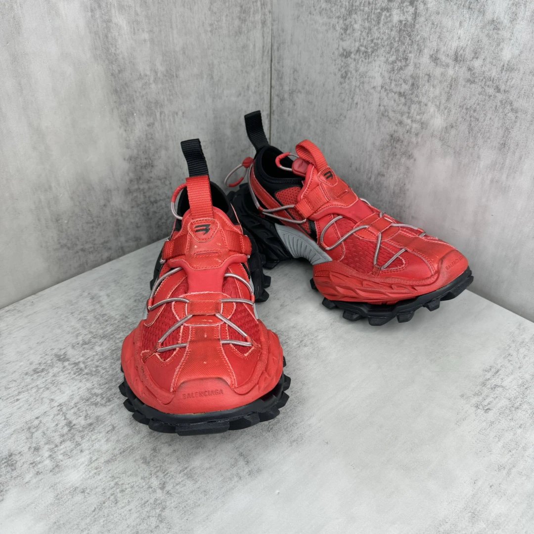 Chunky Mesh Trail Running Sneakers Scarlet Red - Gallery Image 2 - Detailed View
