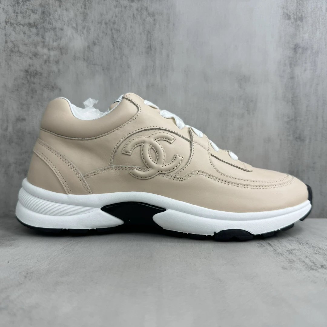 24SS Leather Chunky Sneakers Panda Style in Nude Beige - Gallery Image 6 - Detailed View