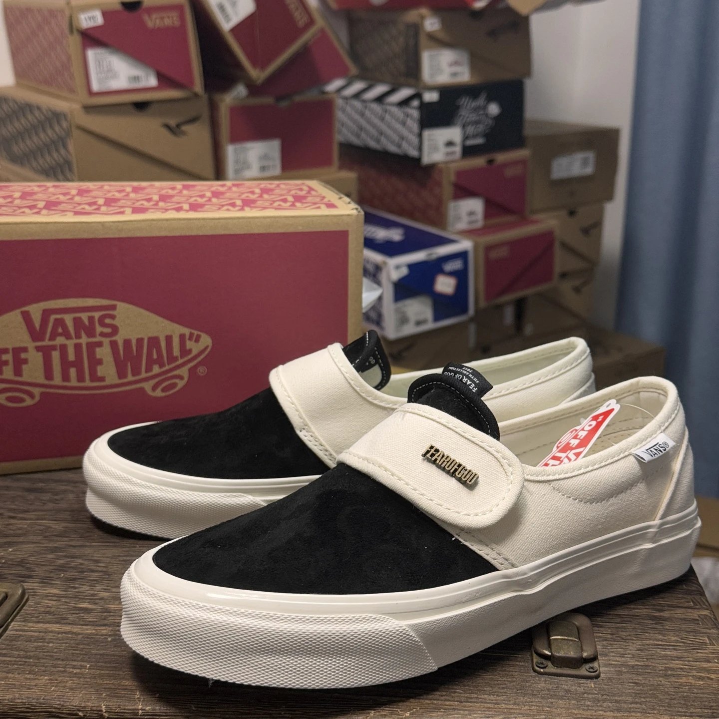Suede Slip On Skate Shoes Ivory Black - Gallery Image 9 - Detailed View