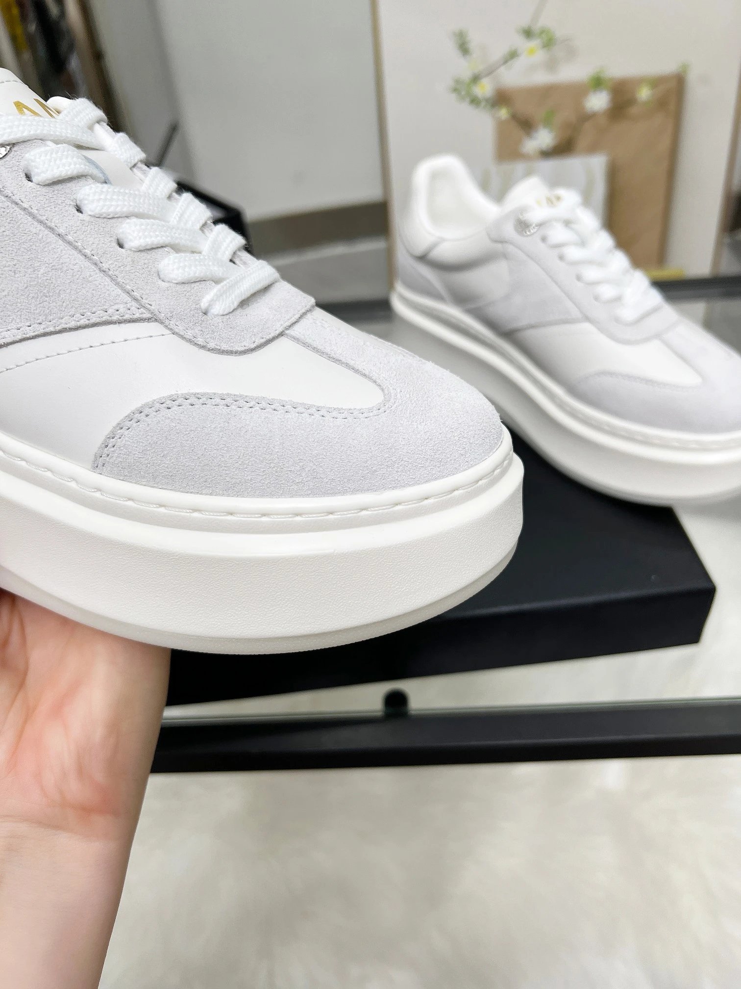 Chanel 25C Calfskin Sneakers White - Gallery Image 8 - Detailed View