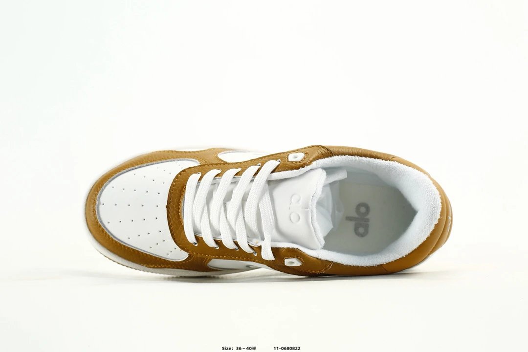 Alo Yoga Runner Sneakers Brown White - Gallery Image 4 - Detailed View