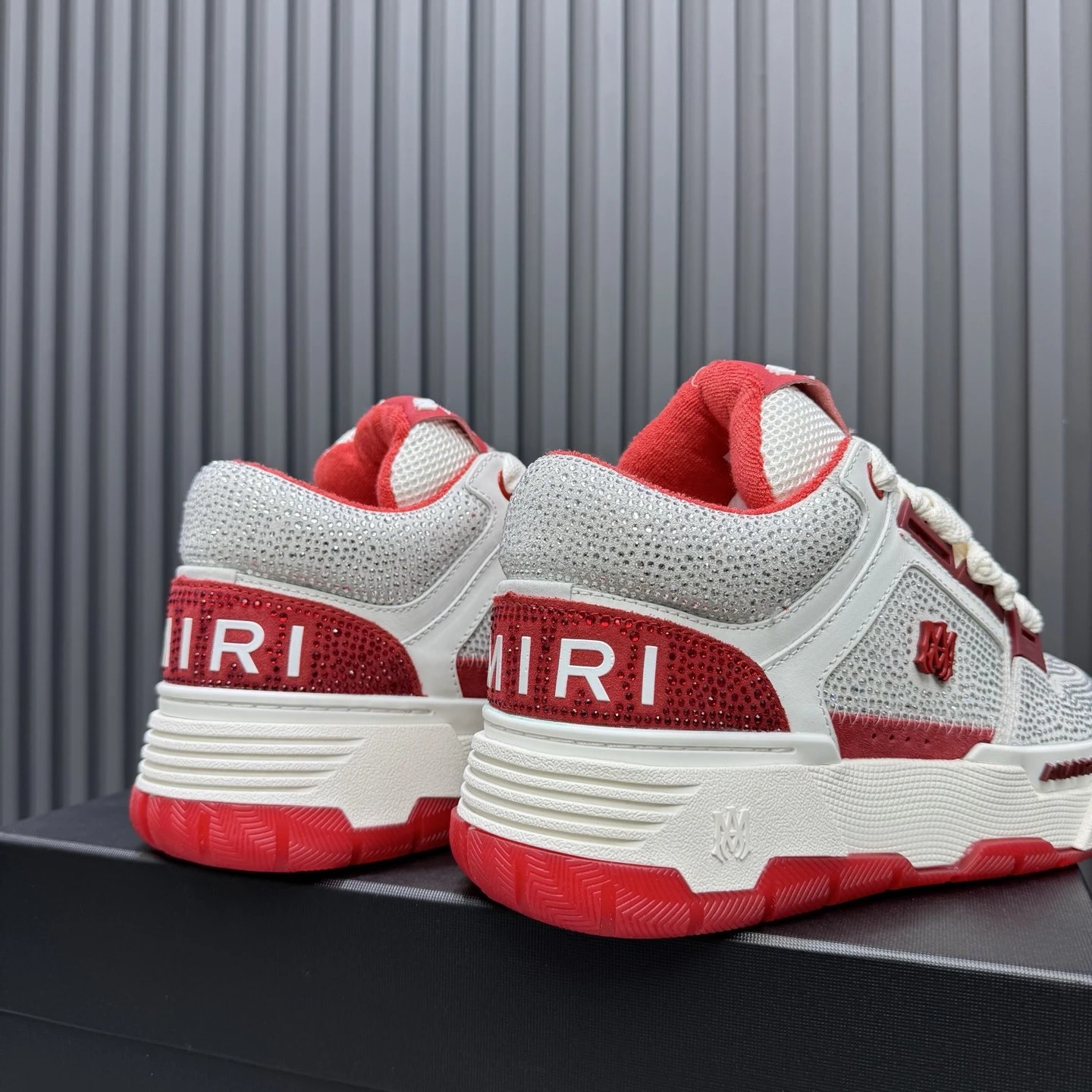 Unisex Mesh Low Top Sneakers Retro Crimson White - Gallery Image 7 - Detailed View