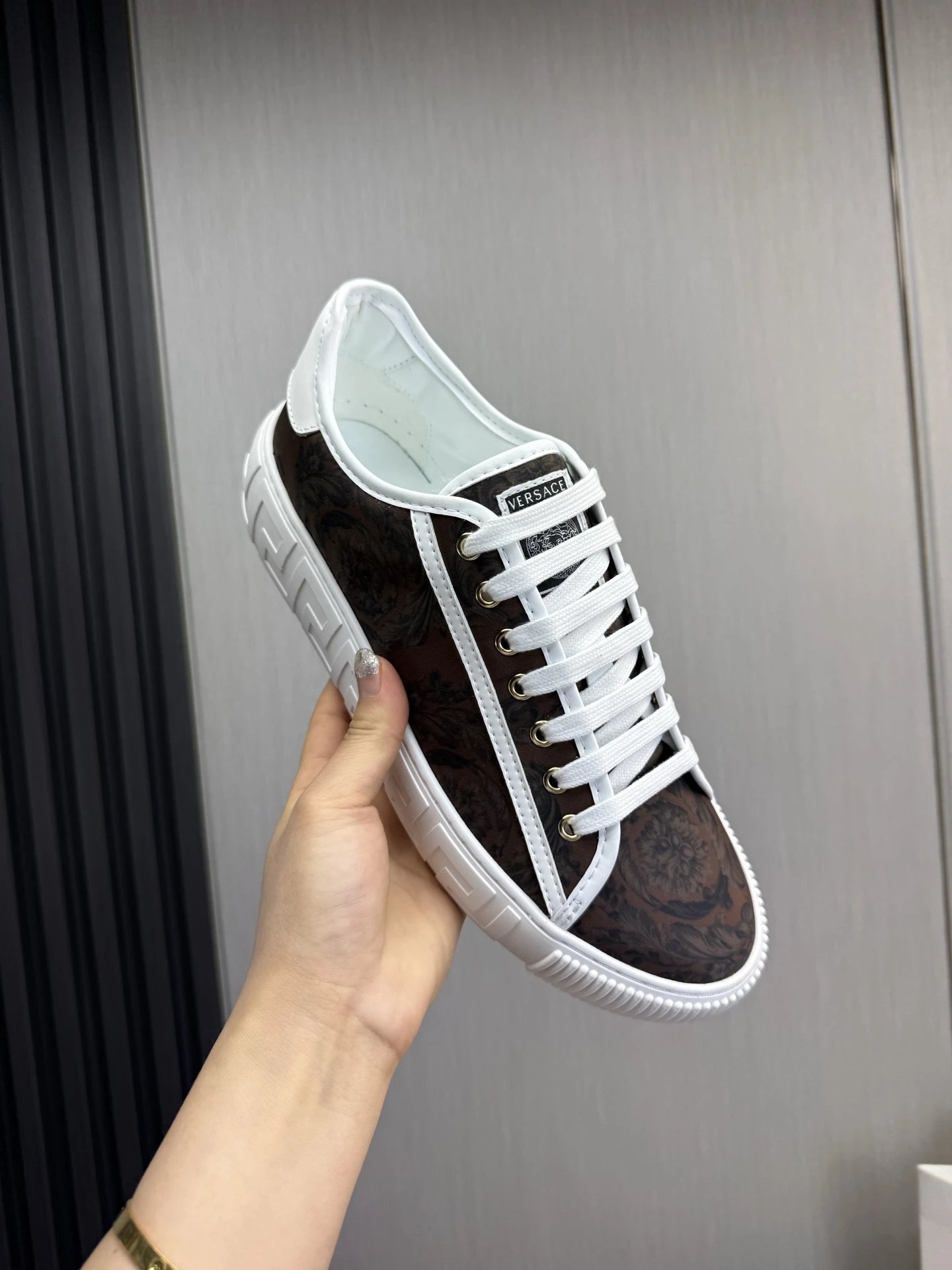 Luxury Leather Couple Sneakers Chestnut Brown - Gallery Image 8 - Detailed View
