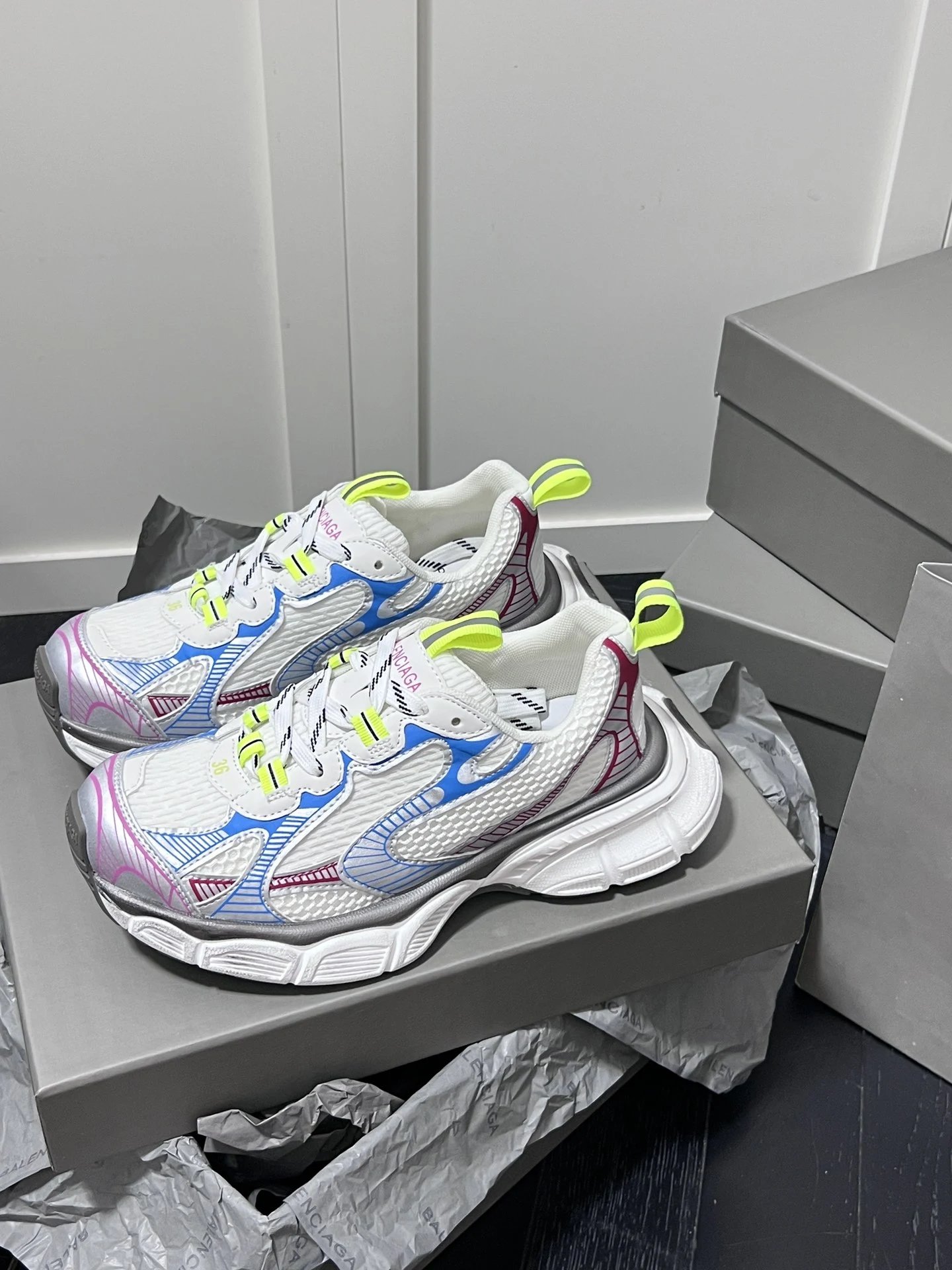 Retro Chunky Dad Sneakers Mesh Leather Neon White - Gallery Image 4 - Detailed View