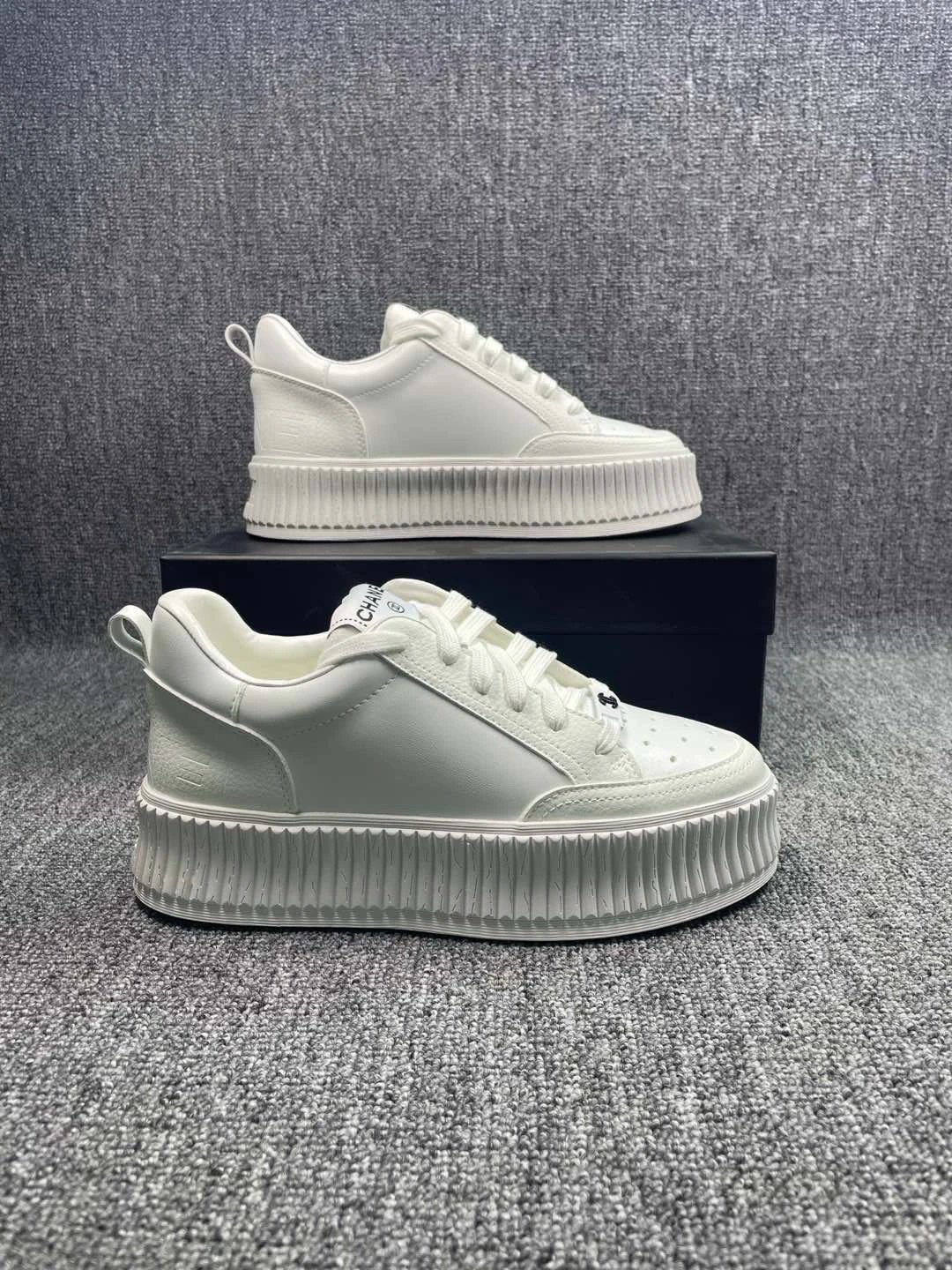 Chanel Casual Sneakers White - Gallery Image 3 - Detailed View