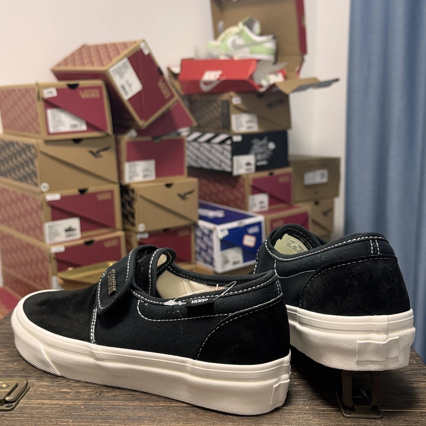 Suede Slip On Sneakers Jet Black - Gallery Image 3 - Detailed View