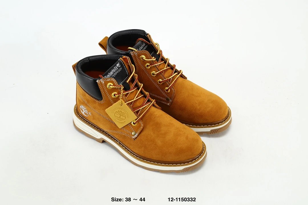 Outdoor Suede Boots Amber - Gallery Image 8 - Detailed View