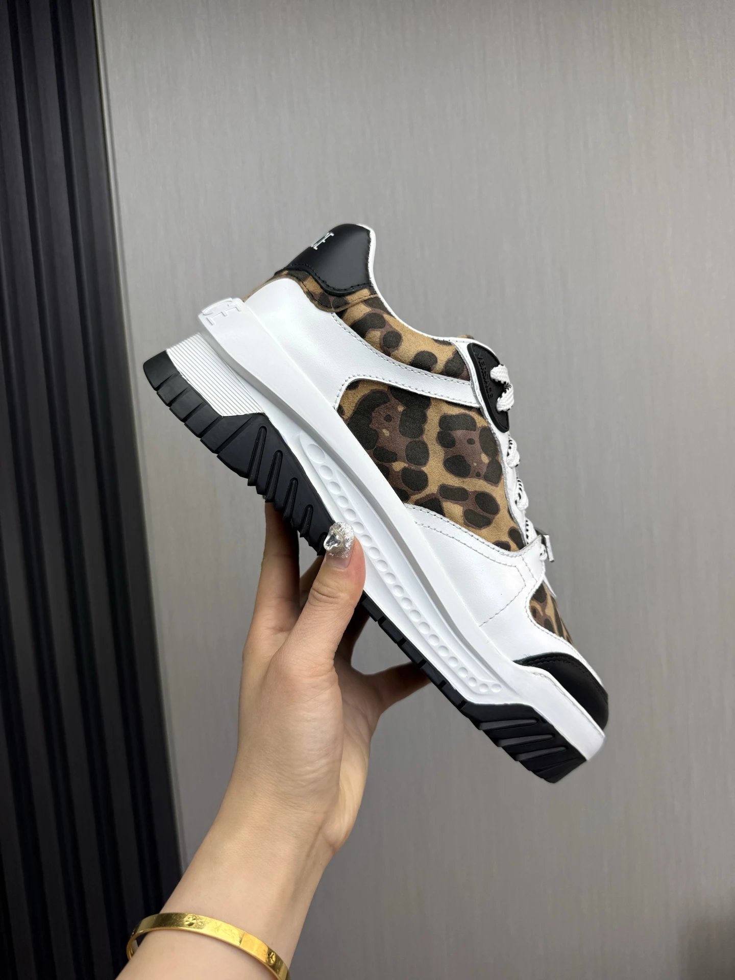Luxury Leather Sneakers Leopard - Gallery Image 7 - Detailed View