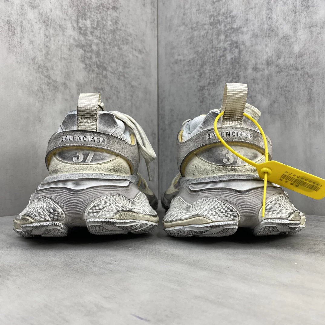 Chunky Retro Mesh Running Sneakers Silver White - Gallery Image 5 - Detailed View