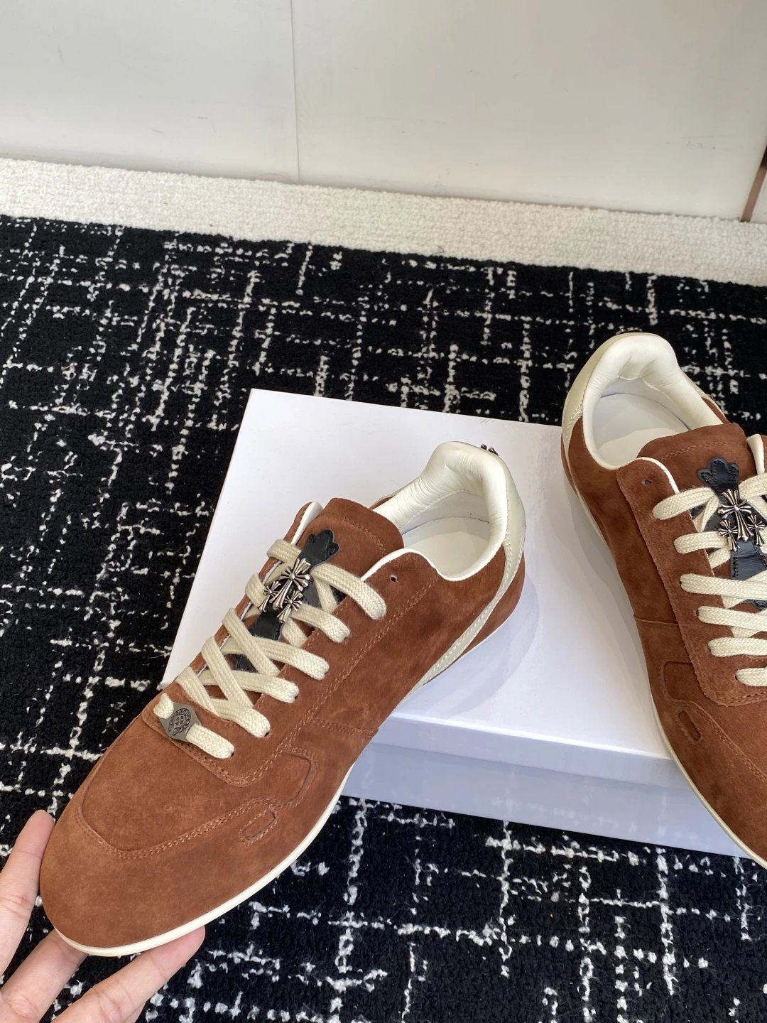 Vintage Suede Trainer Sneakers Ivory Rust - Gallery Image 6 - Detailed View