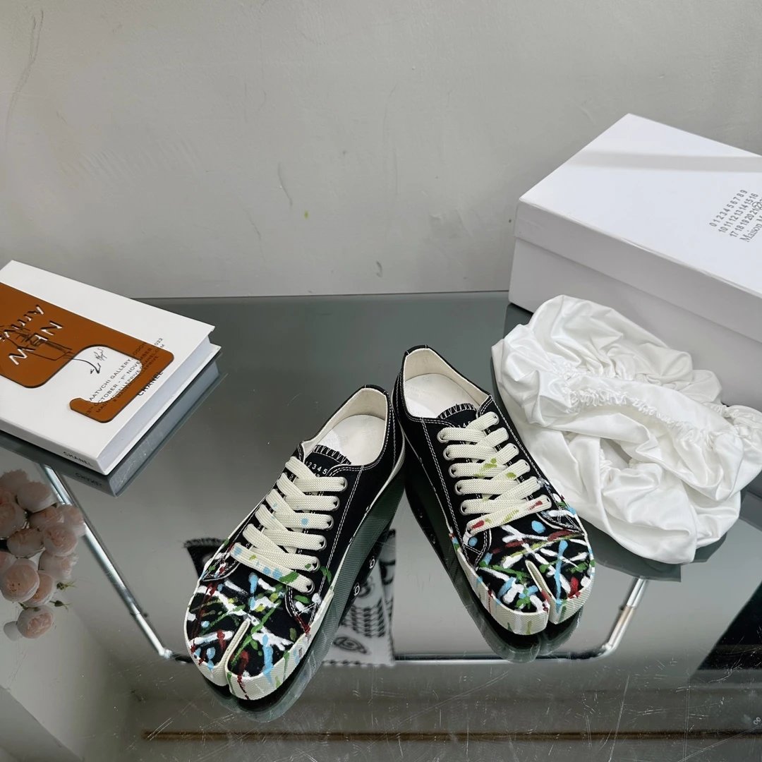 Maison Margiela MM6 Tabi Graffiti Black Sneakers - Gallery Image 4 - Detailed View
