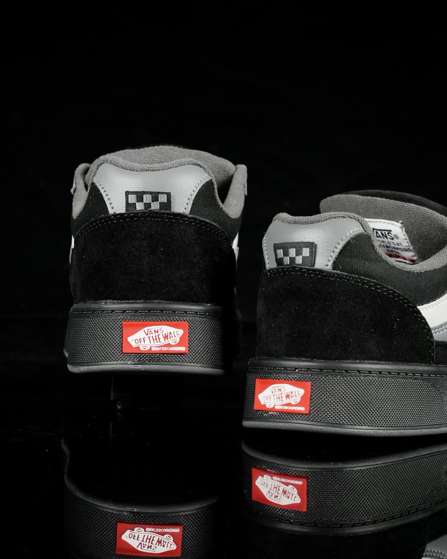 Retro Suede Leather Skate Shoes Ebony Black - Gallery Image 8 - Detailed View