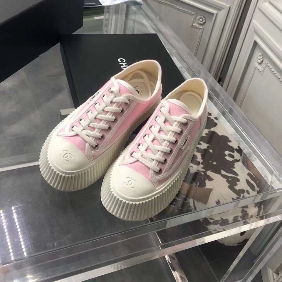 Chanel Vintage Sneakers Pink - Gallery Image 2 - Detailed View