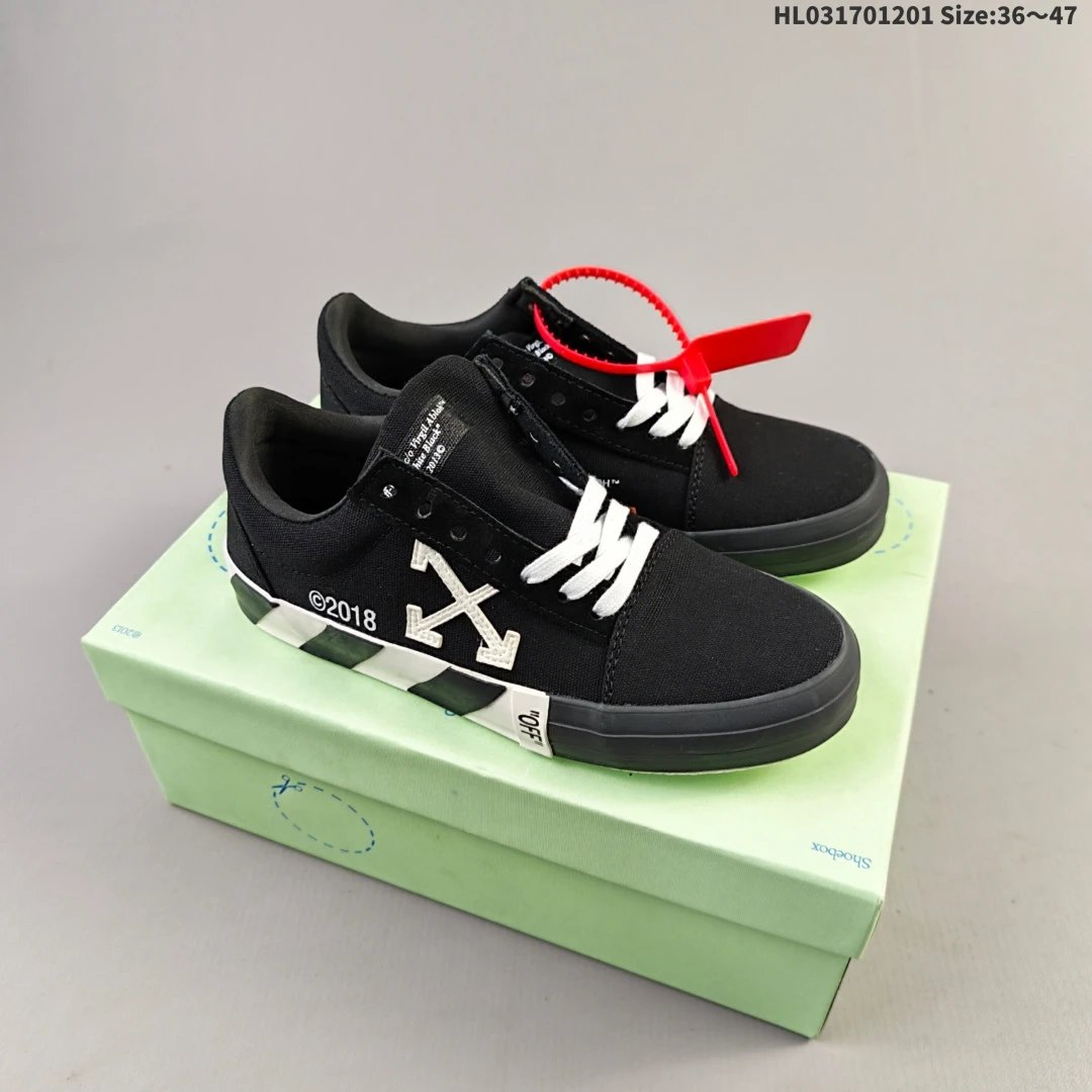 Vulcanized Striped Low Top Canvas Sneakers Black Fuchsia - Gallery Image 6 - Detailed View