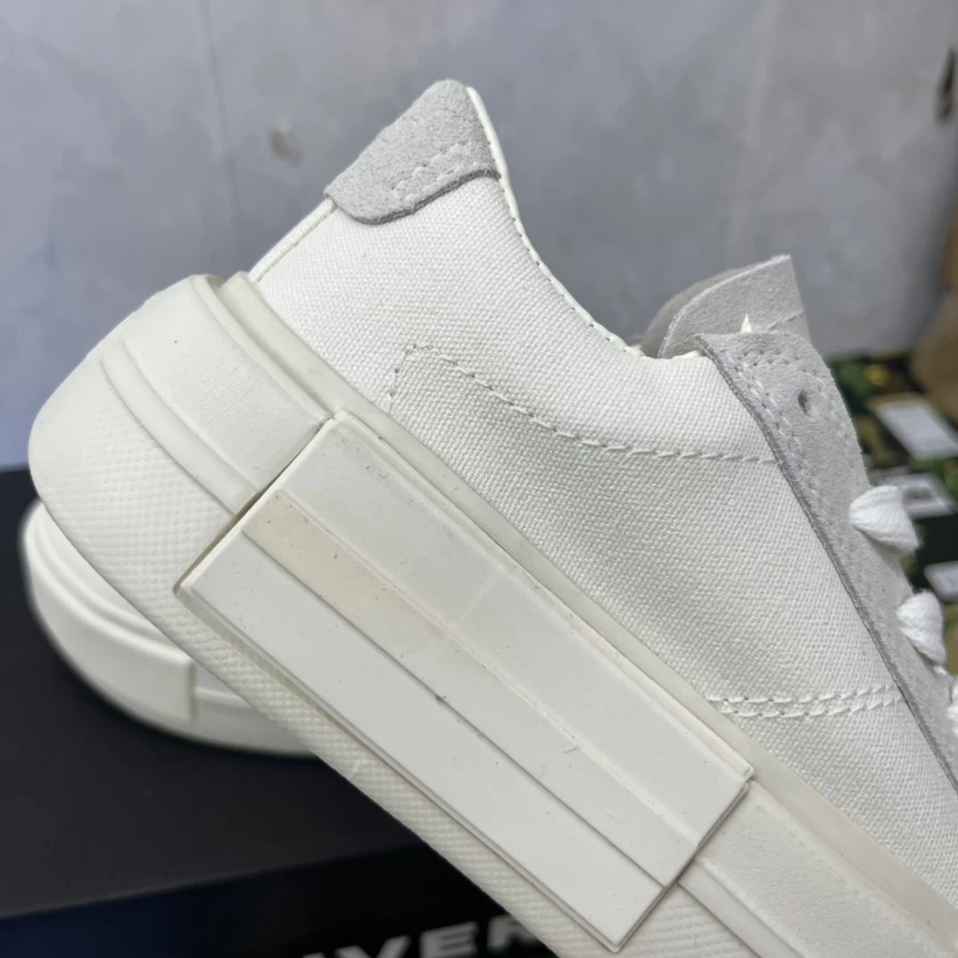 Chunky Canvas Platform Sneakers Ivory - Gallery Image 7 - Detailed View