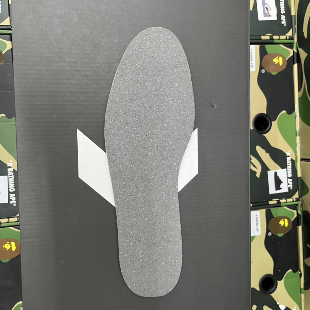 Chunky Canvas Low Sneakers Ivory Black - Gallery Image 12 - Detailed View