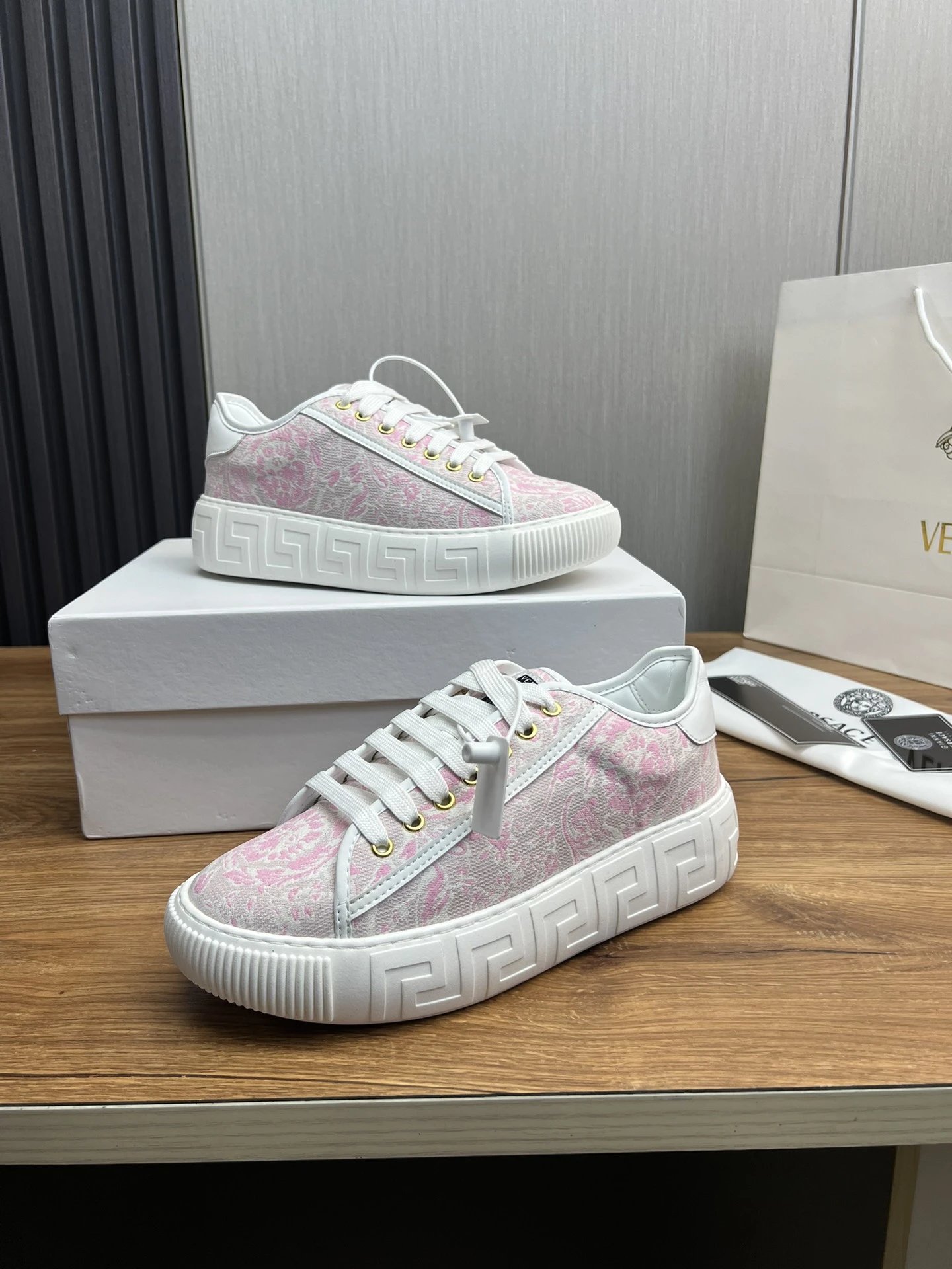 Luxury Leather Couple Sneakers Blush Pink - Gallery Image 4 - Detailed View