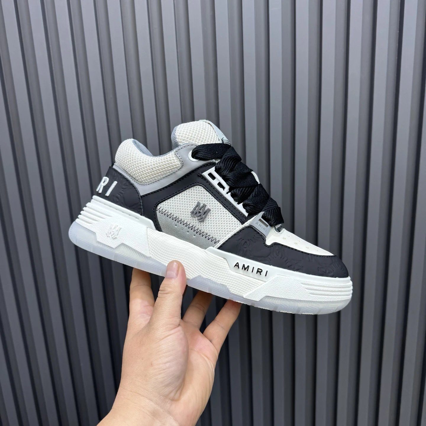 Unisex Low Top Leather Skate Shoes Ivory Black - Gallery Image 3 - Detailed View