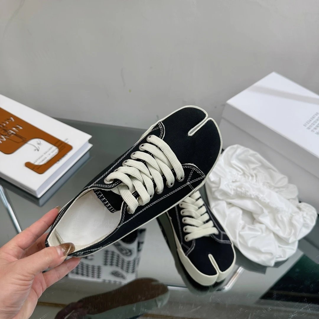 Maison Margiela MM6 Tabi Canvas Sneakers Black - Gallery Image 8 - Detailed View