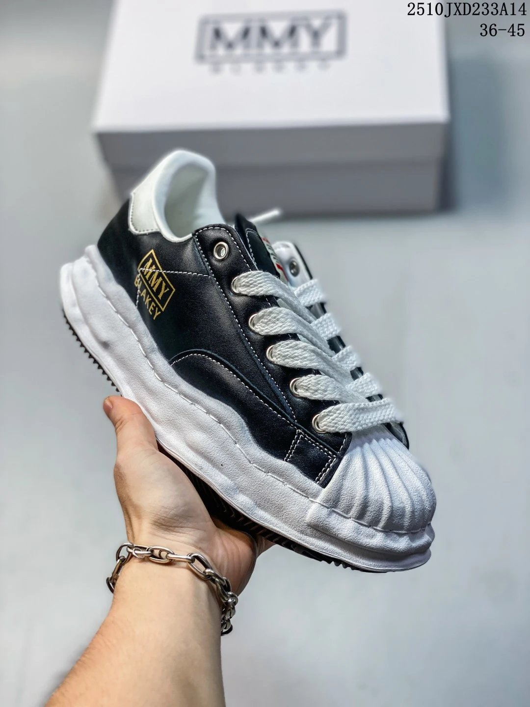 Maison MIHARA YASUHIRO MMY Original Sole Leather Sneakers White Black - Gallery Image 4 - Detailed View