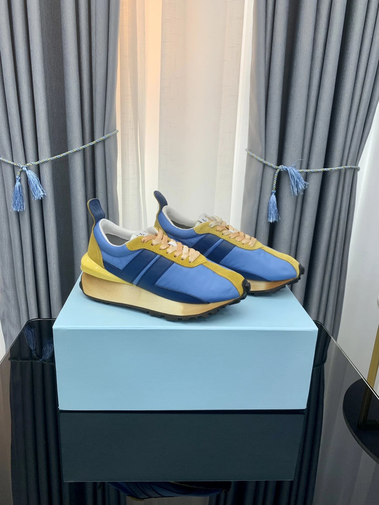 Lanvin Retro Sneakers Blue - Gallery Image 7 - Detailed View