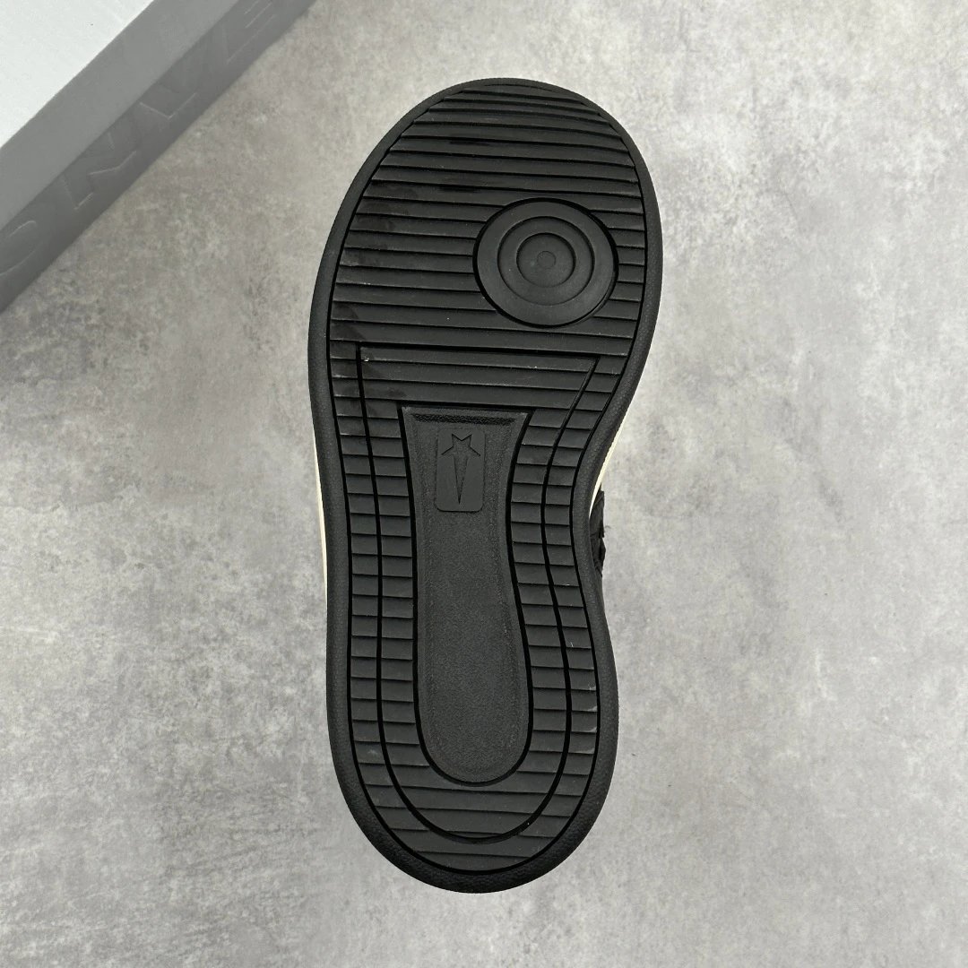 Vintage Leather High Top Sneakers Ebony Black - Gallery Image 9 - Detailed View