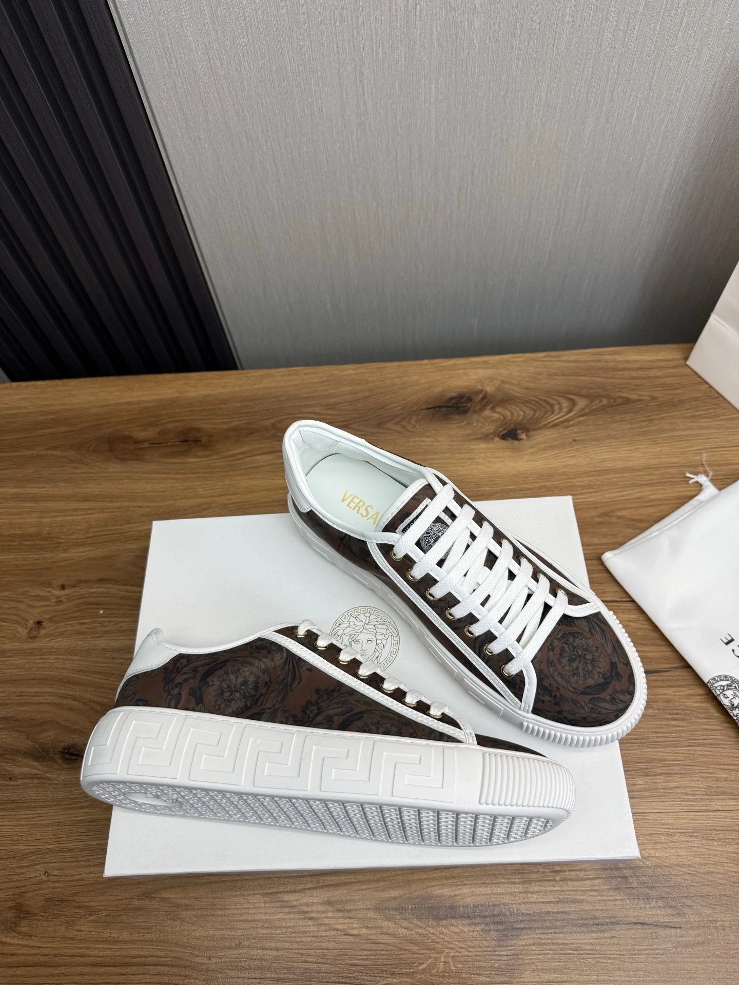 Luxury Leather Couple Sneakers Chestnut Brown - Gallery Image 6 - Detailed View