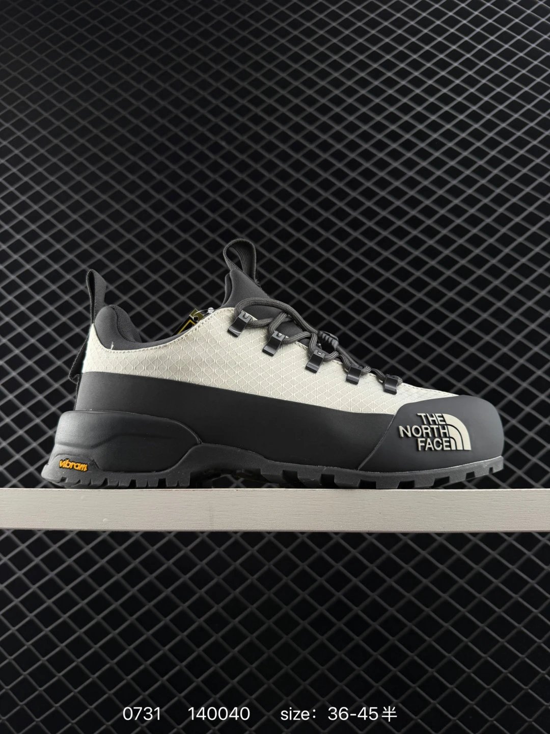 Hiking Shoes Low-Cut Durable Ivory - The North Face - Cnfans - $57.42