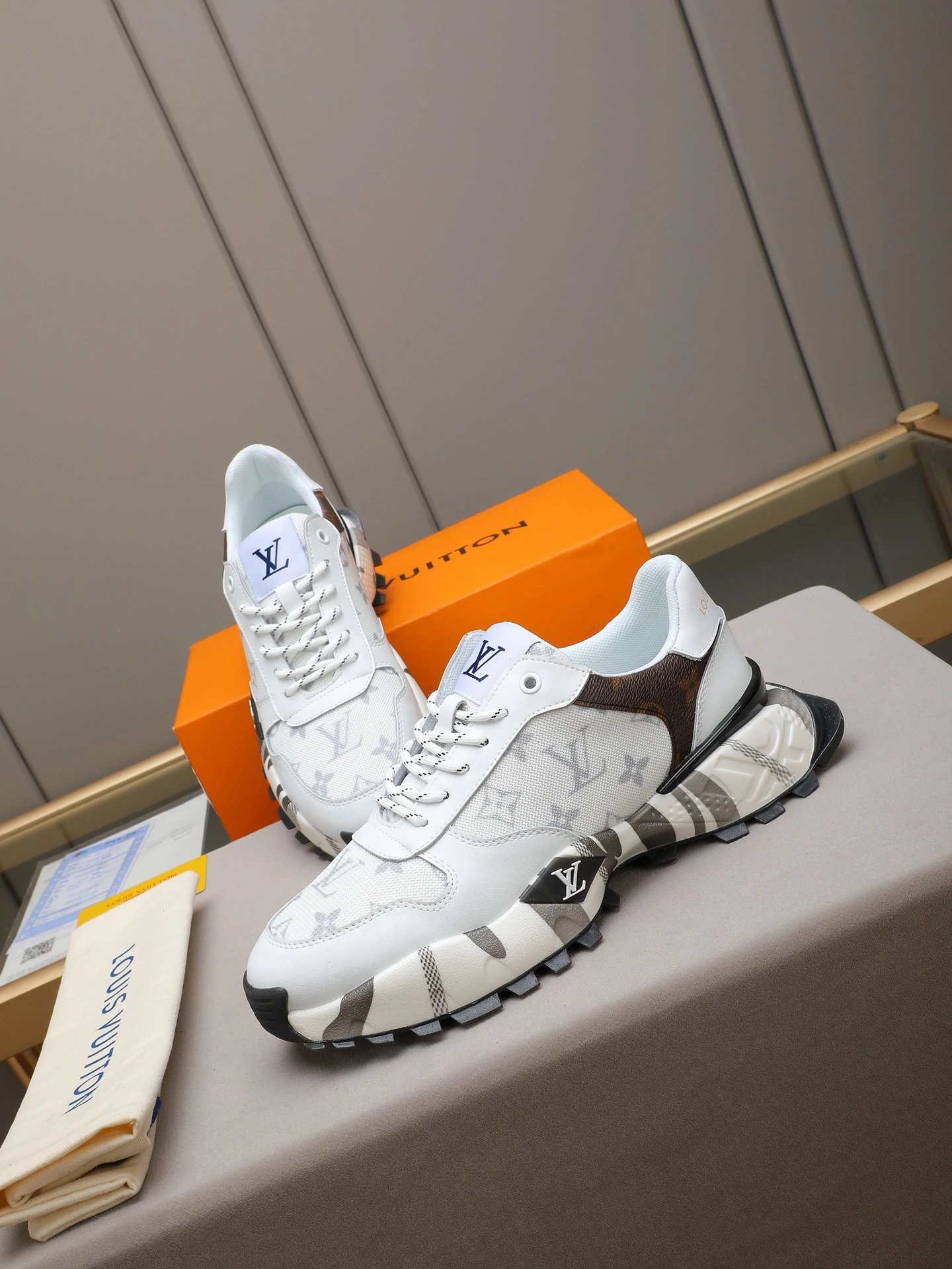 Breathable Calfskin Mesh Sneakers Ivory - Gallery Image 7 - Detailed View