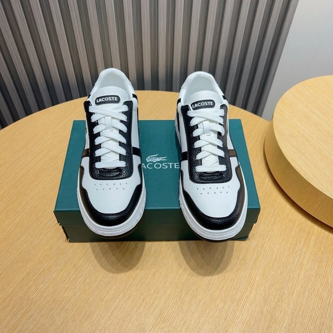 Lacoste Classic Sneakers Black White - Gallery Image 2 - Detailed View