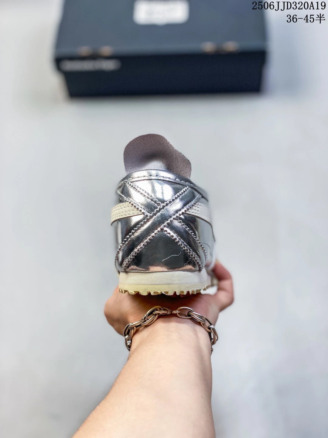 Onitsuka Tiger MEXICO 66 Slip-On Sneakers Silver Grey - Gallery Image 4 - Detailed View