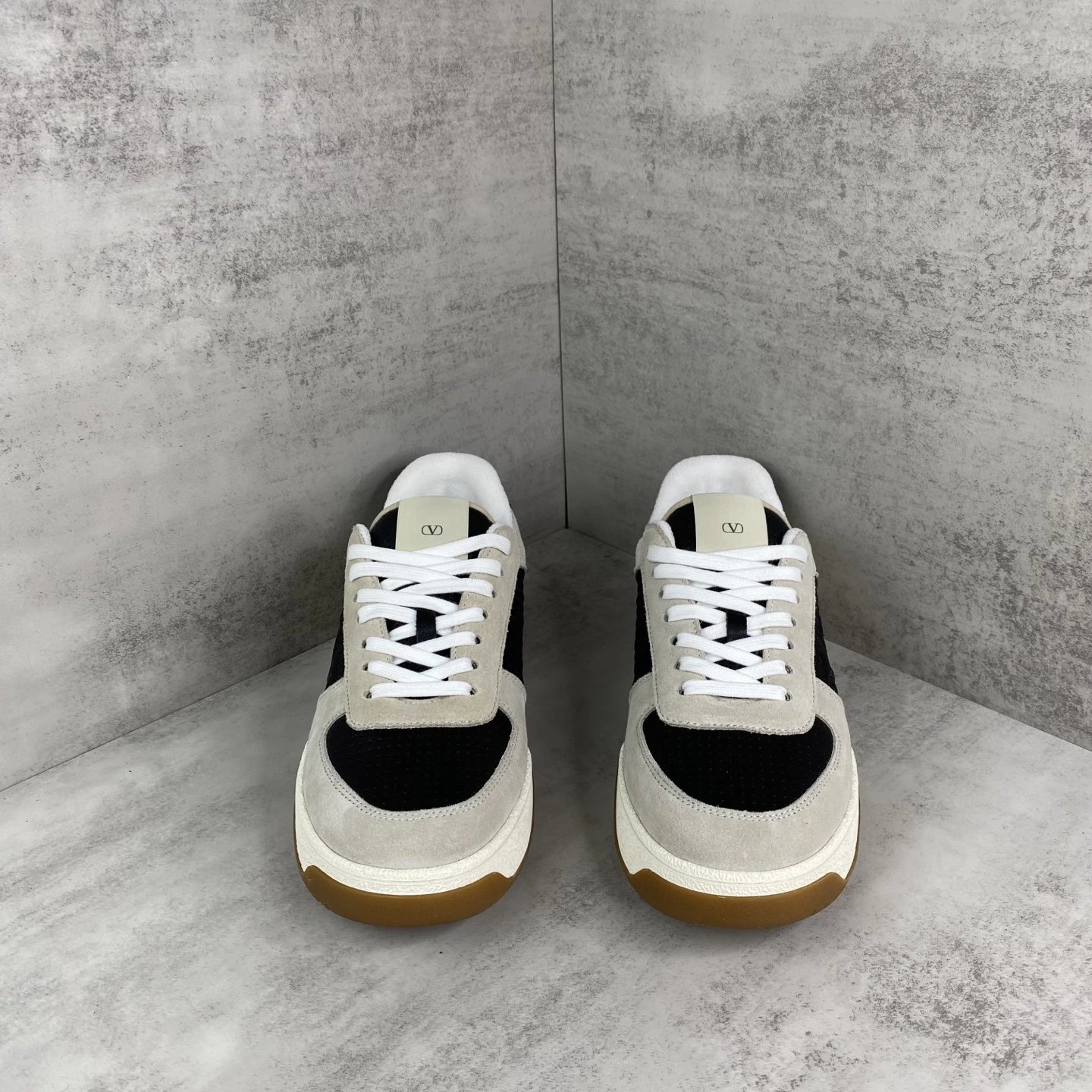 Joie de Jouer Suede Leather Sneakers Ivory Black - Gallery Image 4 - Detailed View