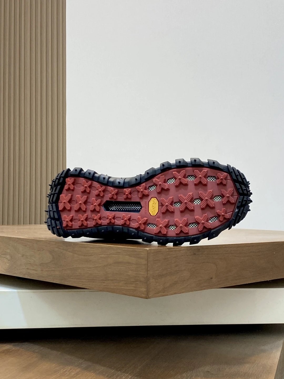 Moncler Trailgrip Amoeba Salehe Bembury Sneakers Black - Gallery Image 9 - Detailed View