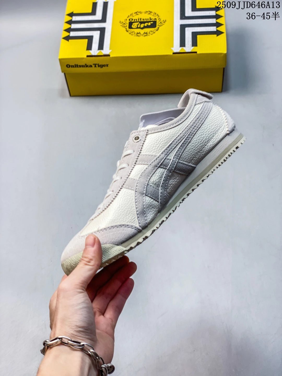 Onitsuka Tiger MEXICO 66 Slip-On Sneakers Beige - Gallery Image 3 - Detailed View