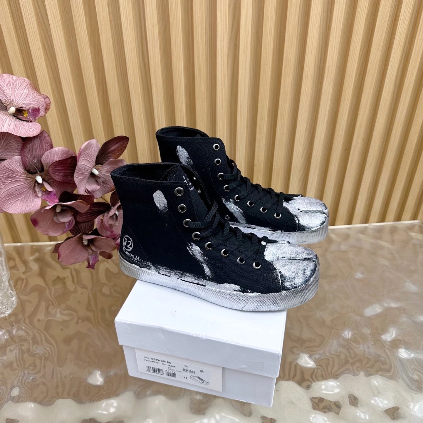 Maison Margiela MM6 Tabi Graffiti Canvas High Sneakers Black - High Quality Product Image - Cnfans