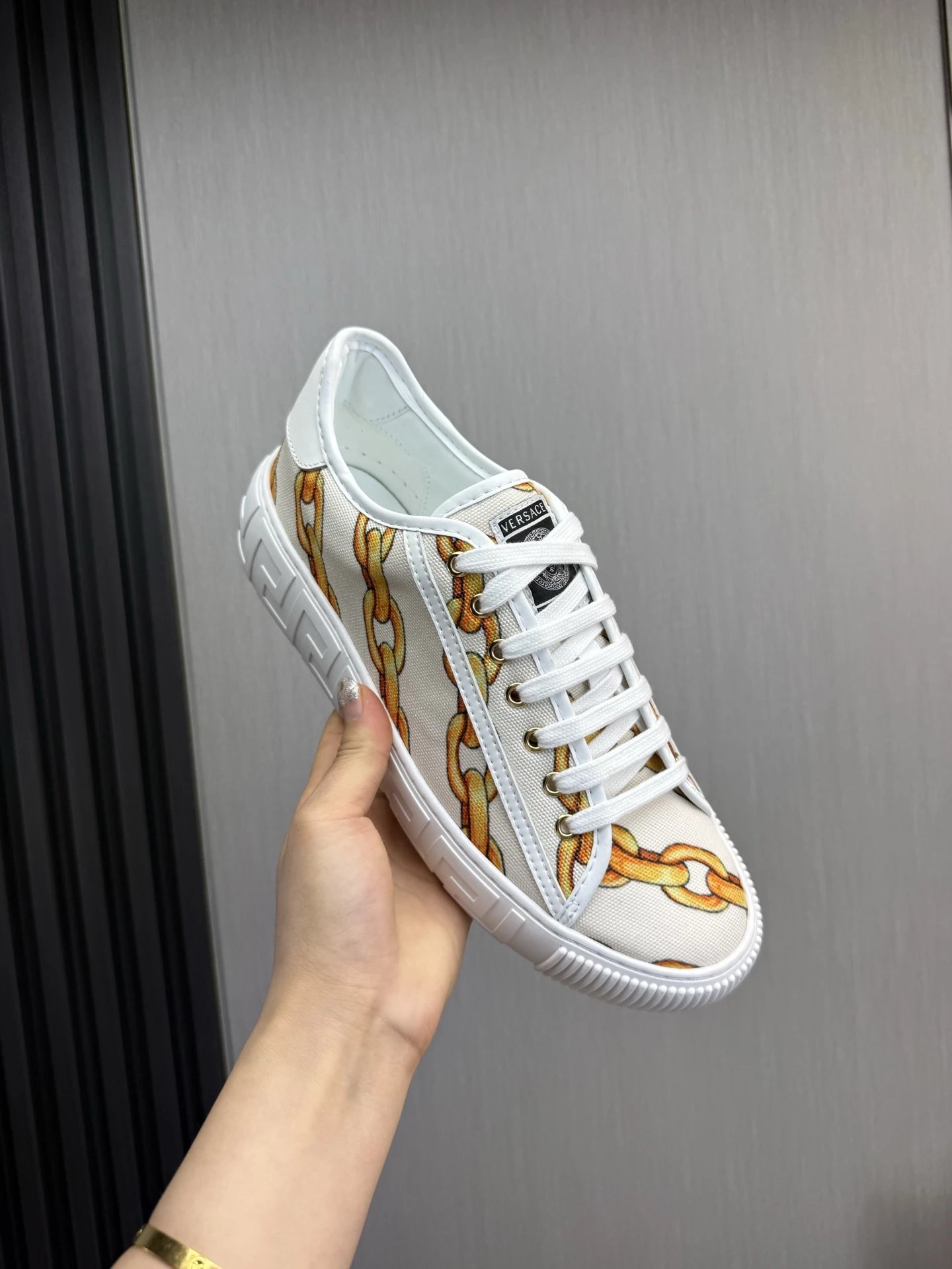 Chain Pattern Leather Sneakers Ivory - Gallery Image 8 - Detailed View