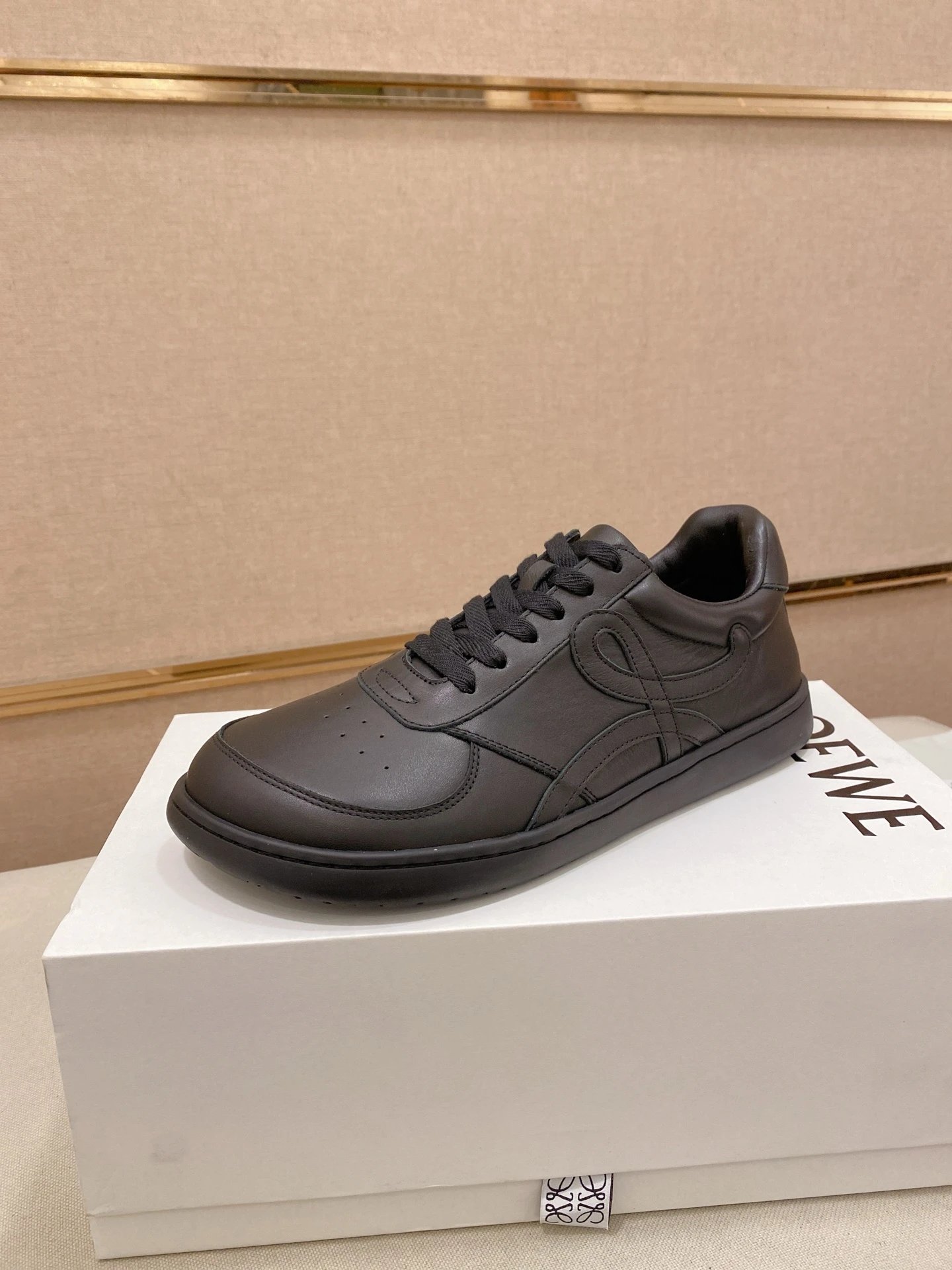 Loewe Leather Sneakers Black - Gallery Image 1 - Detailed View