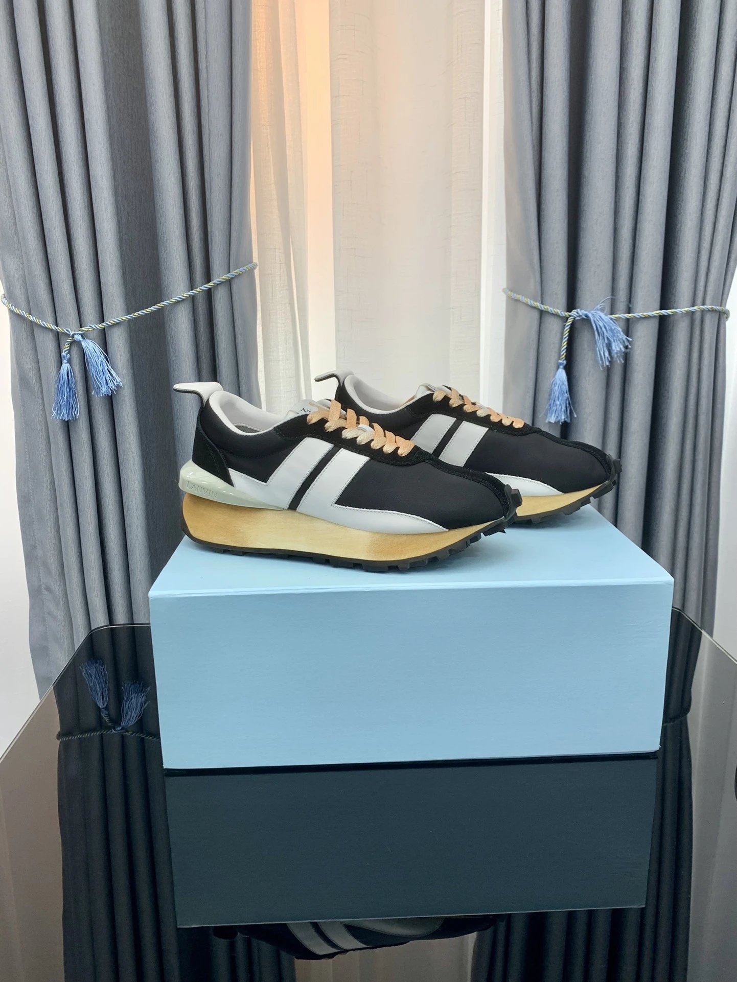 Lanvin Retro Sneakers Black White - Gallery Image 9 - Detailed View