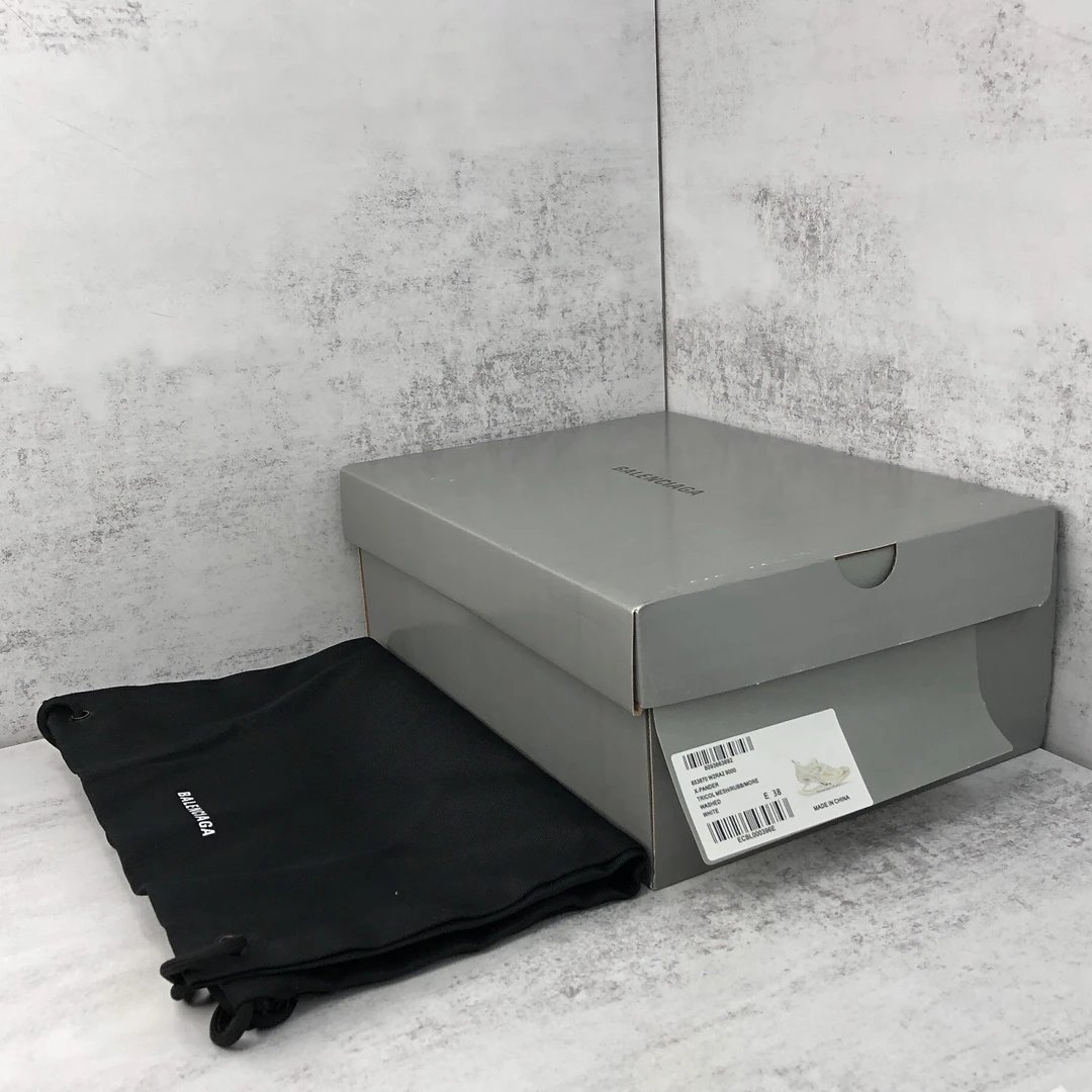 Chunky Mesh Leather X-Pander Sneakers Ivory White - Gallery Image 9 - Detailed View