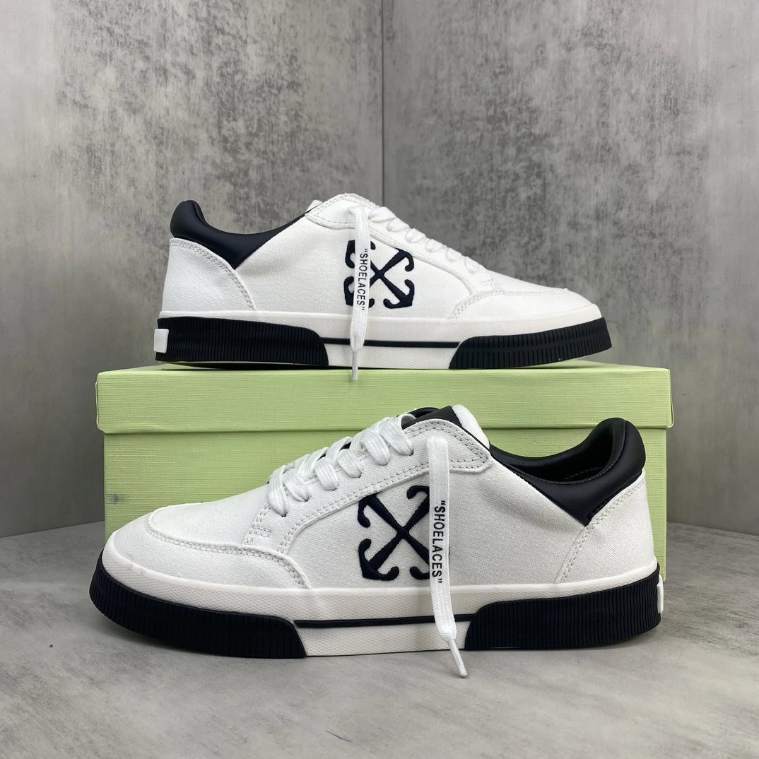 Low Vulcanized Canvas Sneakers Leather Lining Ivory Black - Gallery Image 9 - Detailed View