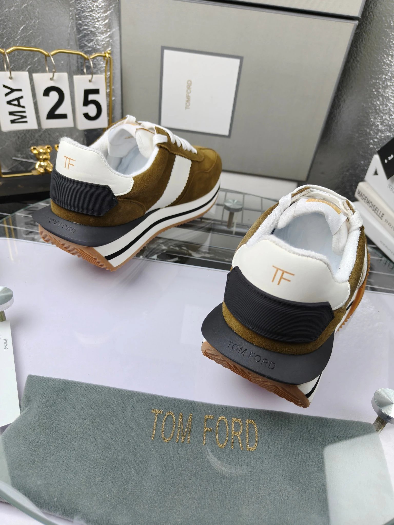 Vintage Suede Leather Sneakers Ochre White - Gallery Image 9 - Detailed View