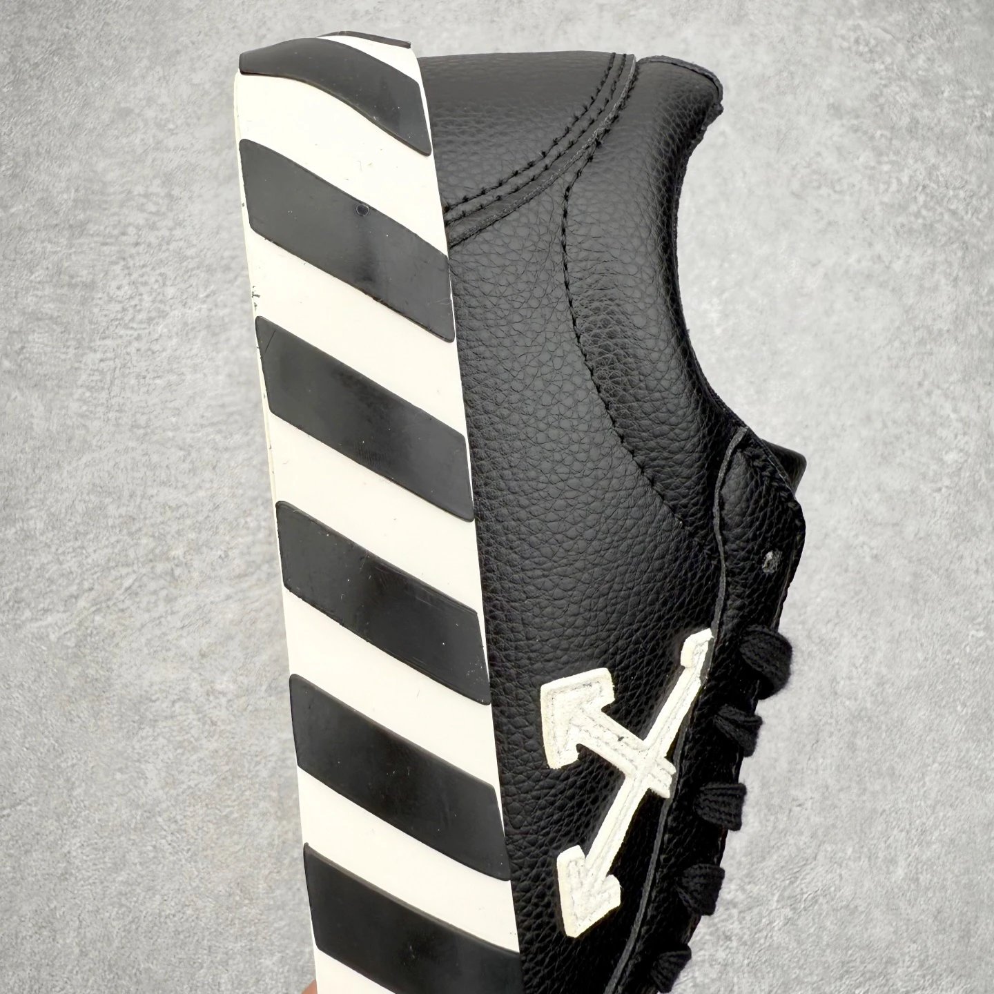 Urban Low Top Leather Sneakers Anti-Slip Jet Black - Gallery Image 6 - Detailed View