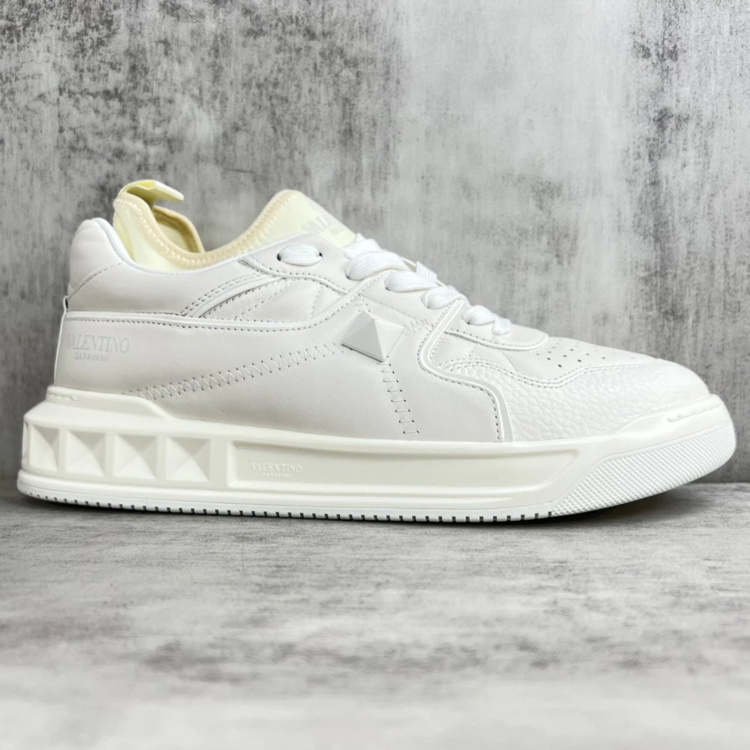 Chunky Leather Low Top Sneakers Ivory White - Gallery Image 6 - Detailed View