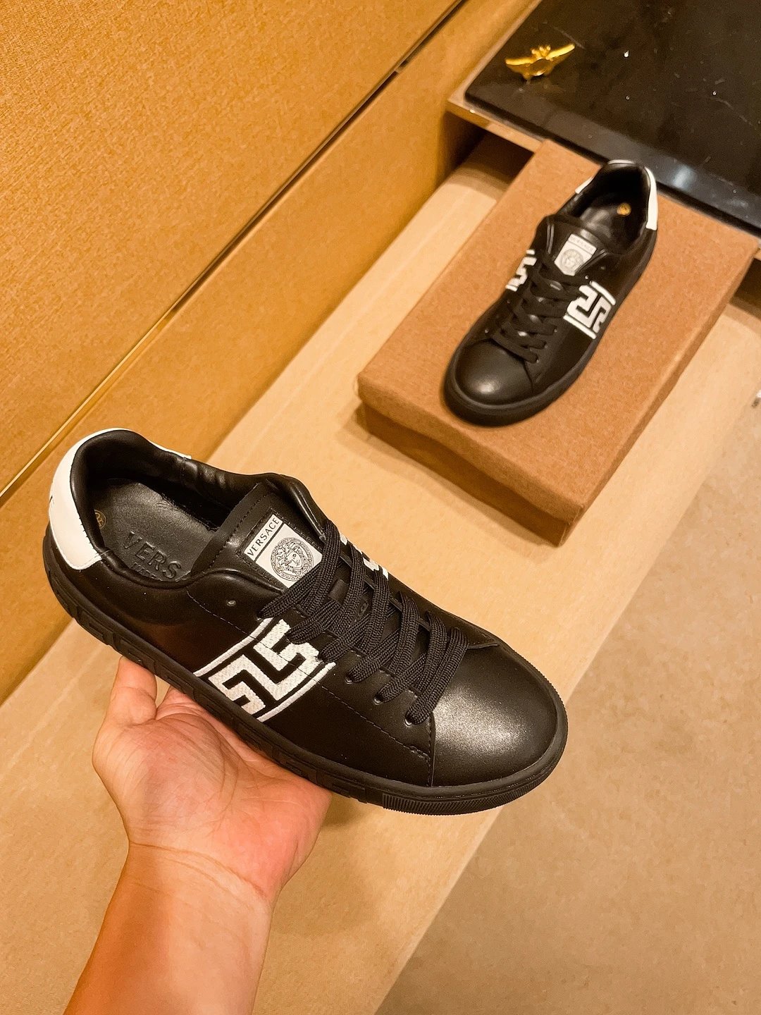 Luxury Leather Sneakers Geometric Black - Gallery Image 4 - Detailed View