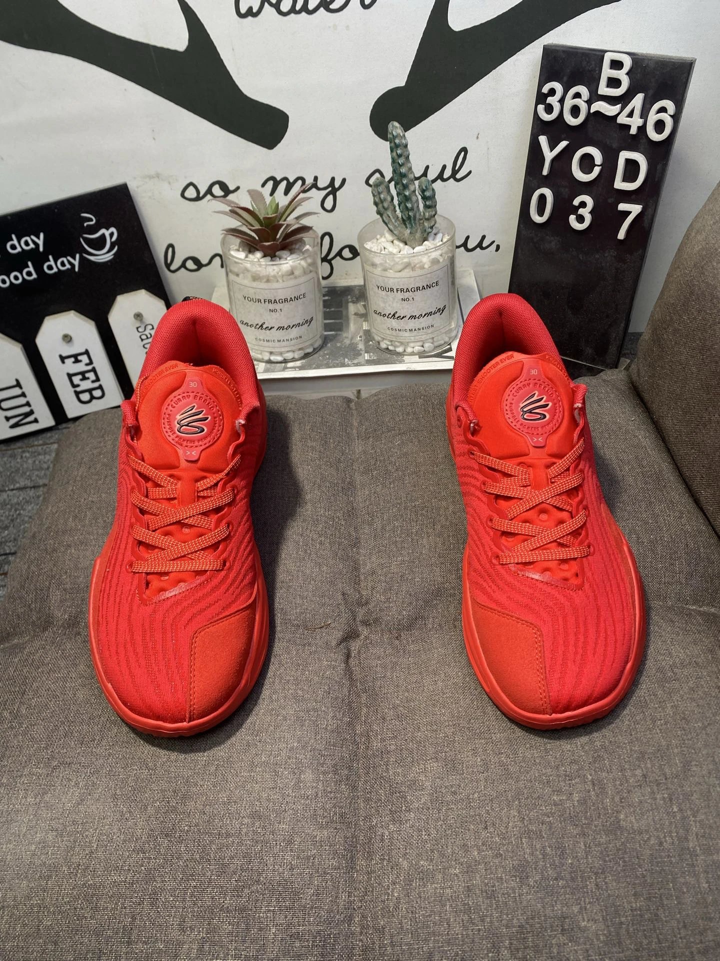 Curry 12 Mesh Cushion Basketball Shoes Crimson Red - Gallery Image 2 - Detailed View