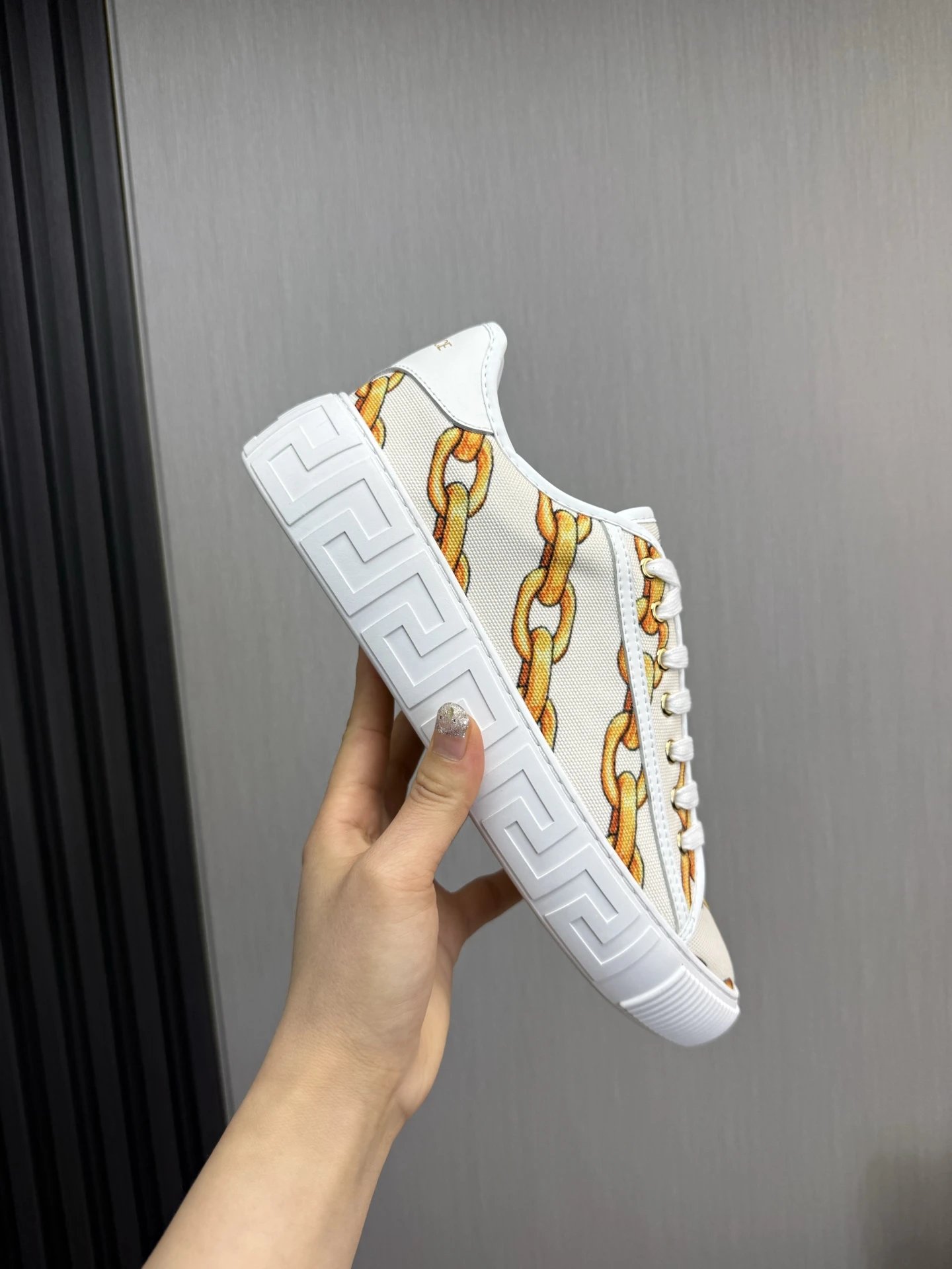 Chain Pattern Leather Sneakers Ivory - Gallery Image 7 - Detailed View