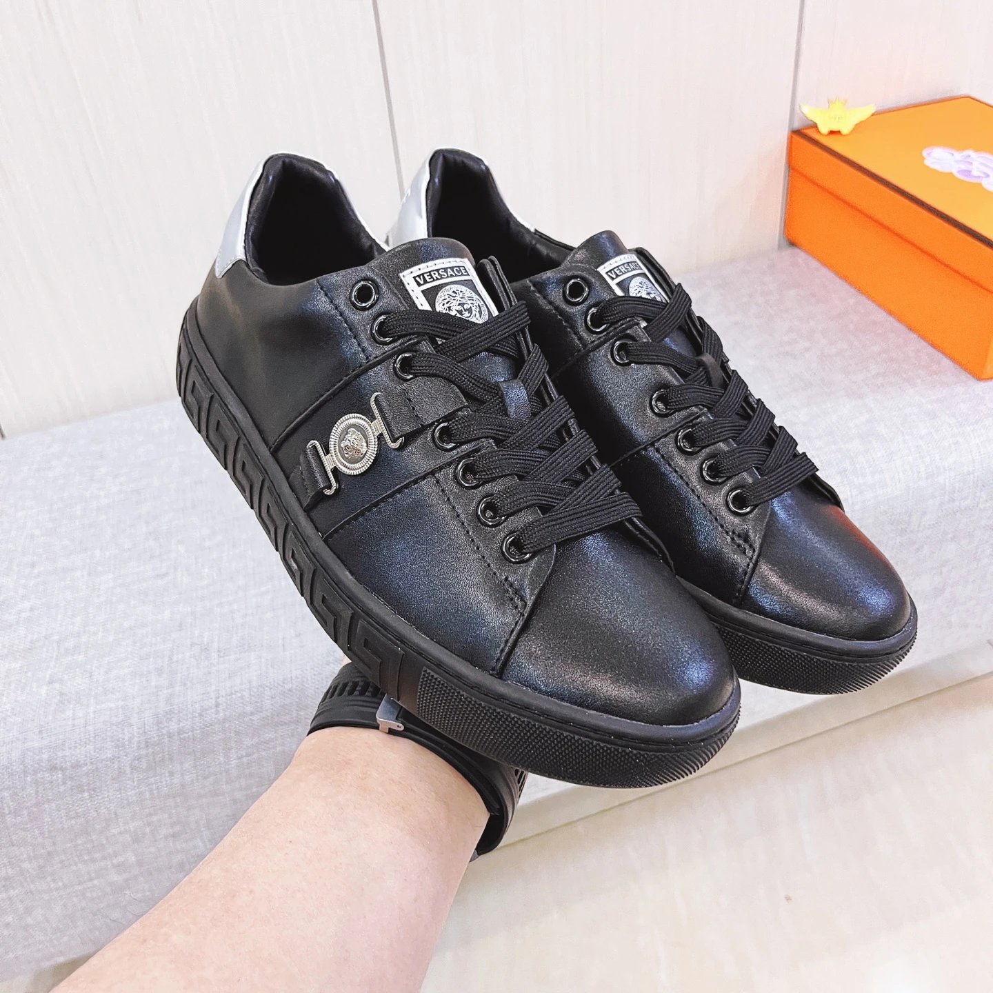 Luxury Leather Low Top Sneakers for Men Onyx Black - Gallery Image 5 - Detailed View